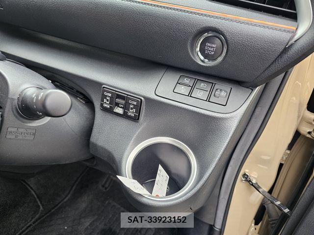 Toyota SIENTA 2018-12 381050-9
