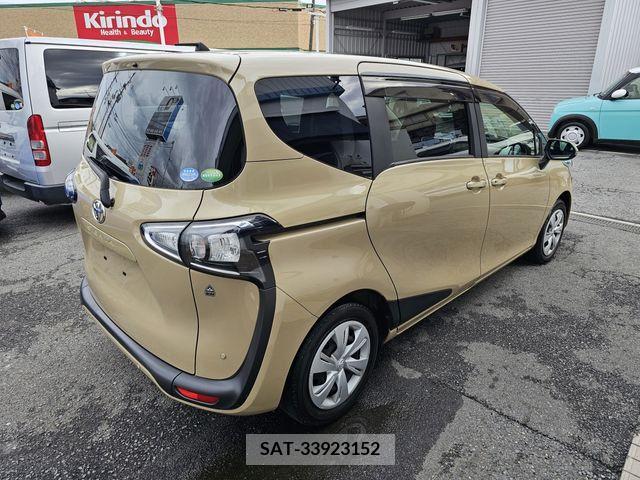 Toyota SIENTA 2018-12 381050-3