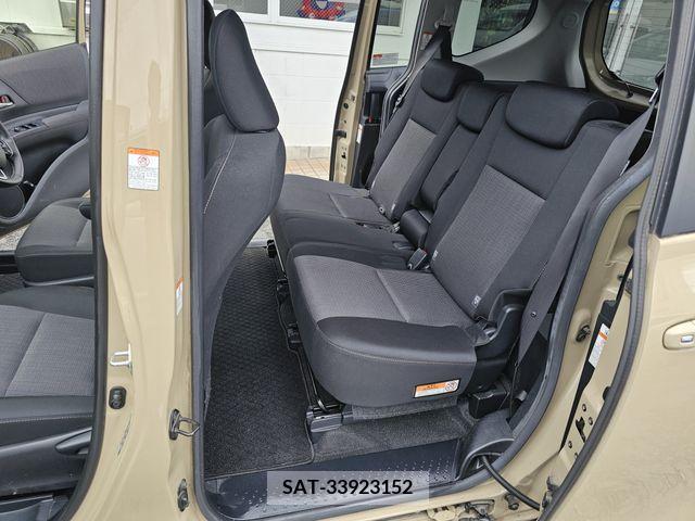 Toyota SIENTA 2018-12 381050-6