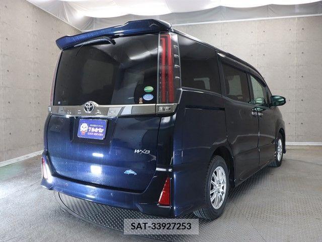 Toyota NOAH 2020-02 213911-1