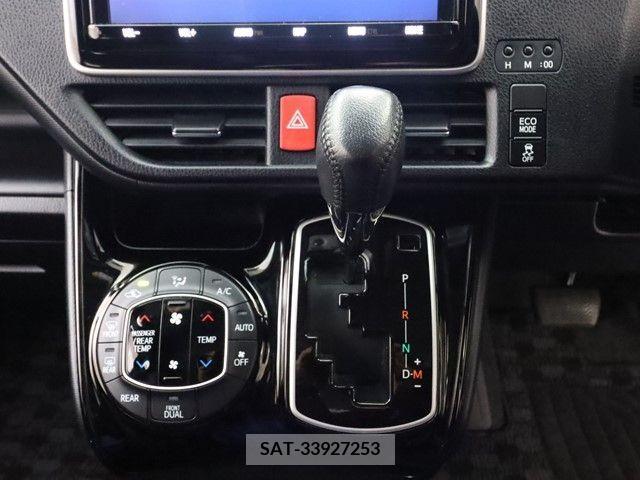 Toyota NOAH 2020-02 213911-11