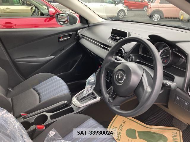 Mazda DEMIO 2016-08 208152-17