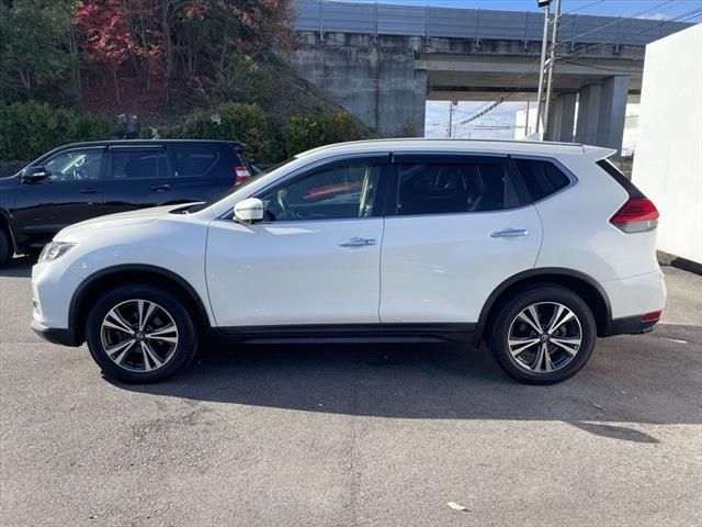 Nissan X-TRAIL 2017-12 196769-7
