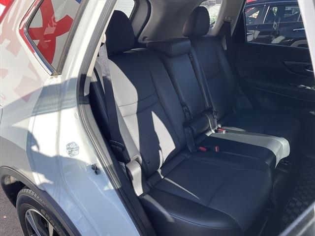 Nissan X-TRAIL 2017-12 196769-20