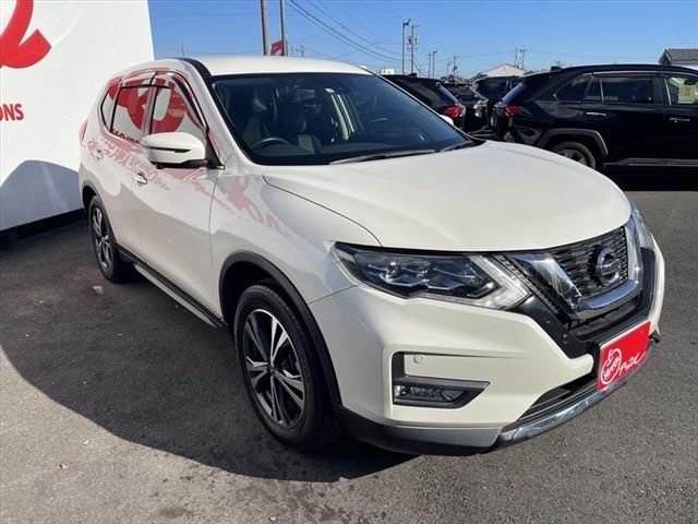 Nissan X-TRAIL 2017-12 196769-2