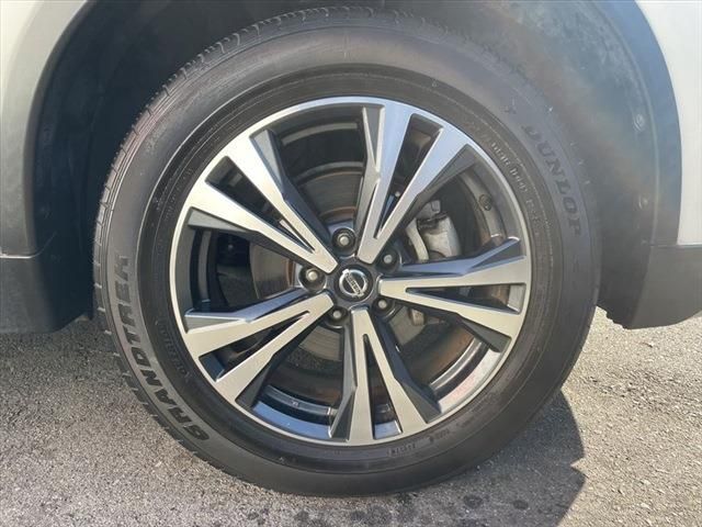 Nissan X-TRAIL 2017-12 196769-14