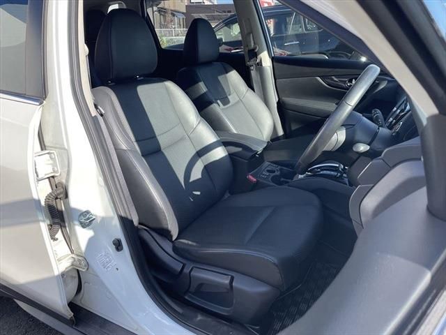 Nissan X-TRAIL 2017-12 196769-19