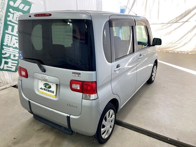 Daihatsu TANTO 2011-10 187185-4
