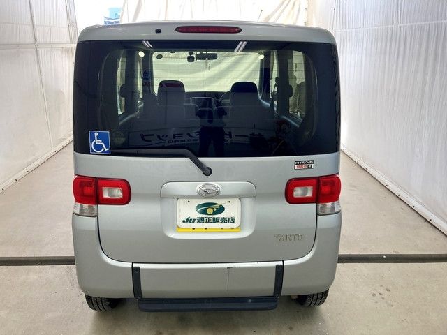 Daihatsu TANTO 2011-10 187185-6