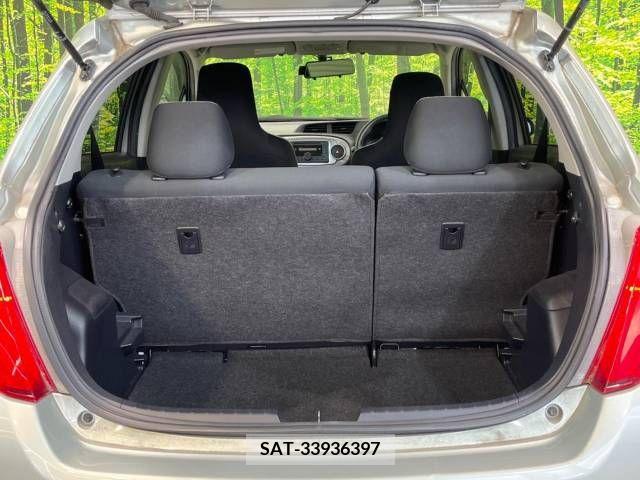 Toyota VITZ 2011-08 370139-12