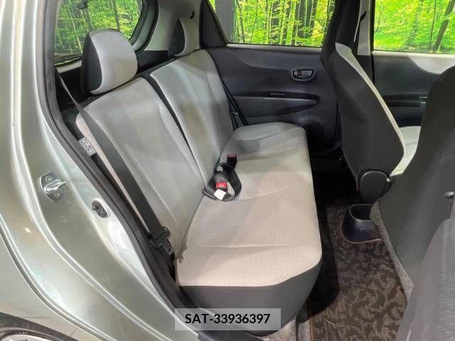 Toyota VITZ 2011-08 370139-11