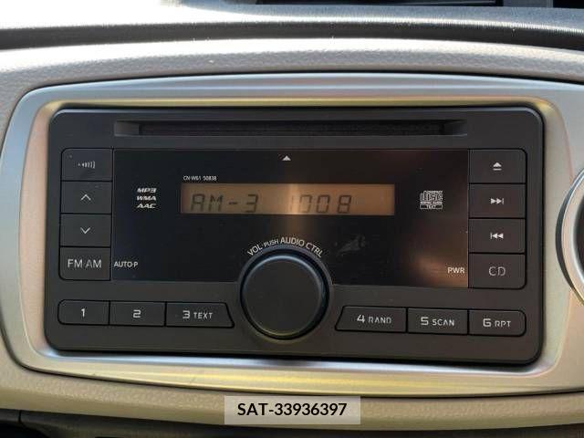 Toyota VITZ 2011-08 370139-2