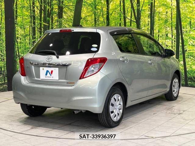 Toyota VITZ 2011-08 370139-17