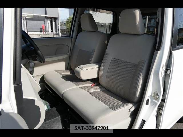 Daihatsu MOVE 2019-02 277888-9