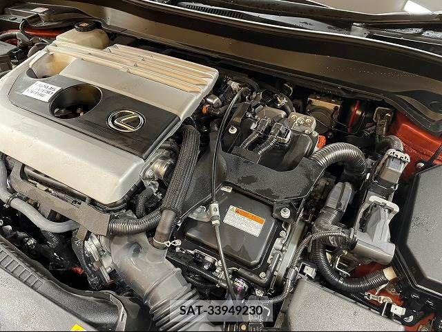 Lexus UX 2019-11 221357-13