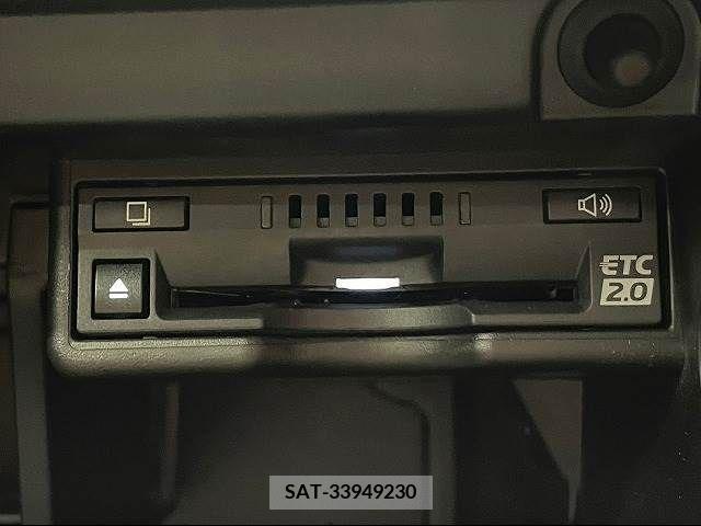Lexus UX 2019-11 221357-14