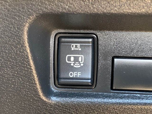 Nissan ROOX 2020-03 23787-3