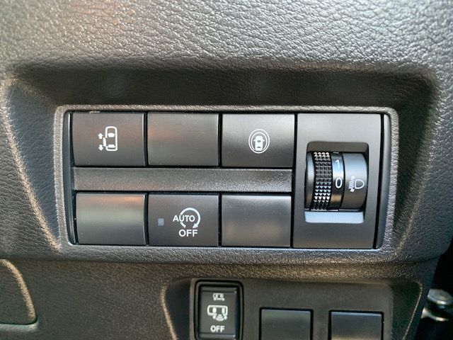 Nissan ROOX 2020-03 23787-10
