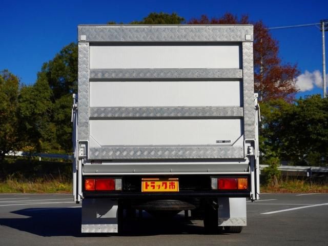 Nissan ATLAS 2014-04 182168-10