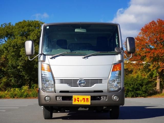 Nissan ATLAS 2014-04 182168-7