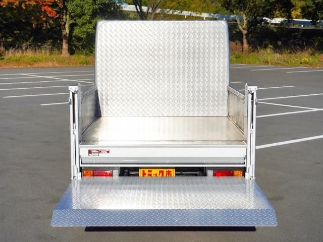 Nissan ATLAS 2014-04 182168-17