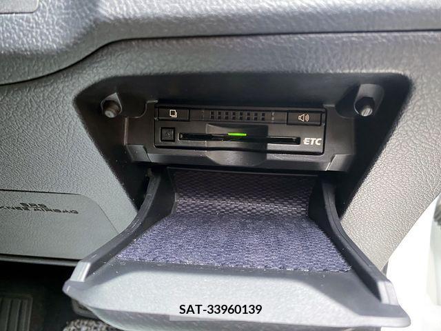 Toyota MARK X 2014-08 218597-12