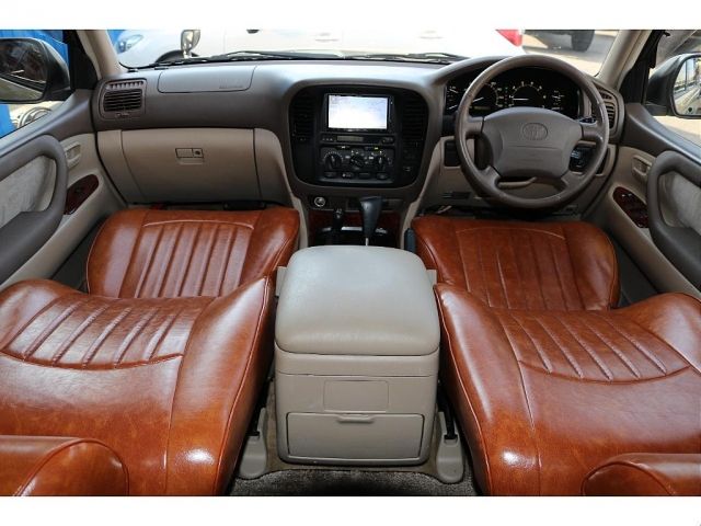 Toyota LAND CRUISER 2002-01 2438-1