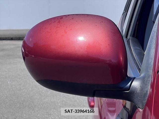 Nissan JUKE 2013-03 379188-23
