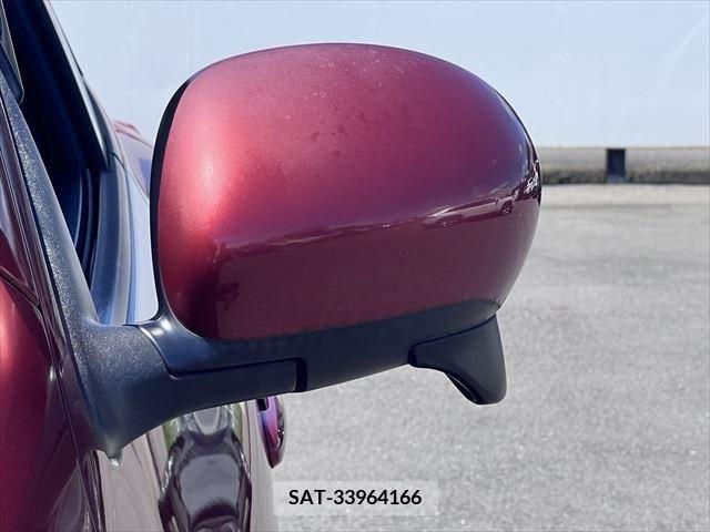 Nissan JUKE 2013-03 379188-22