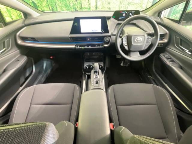 Toyota PRIUS 2023-02 28925-1