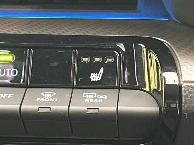 Toyota PRIUS 2023-02 28925-7