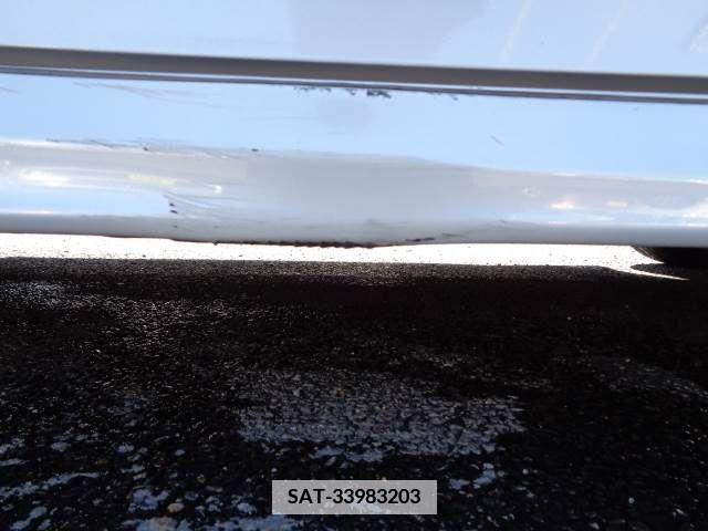 Toyota PRIUS 2021-07 386966-18