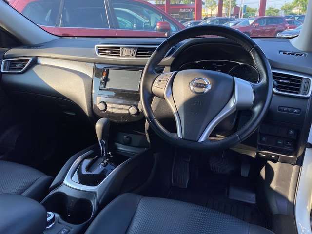 Nissan X-TRAIL 2016-07 18529-7