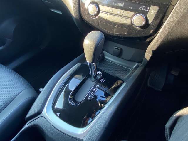 Nissan X-TRAIL 2016-07 18529-9