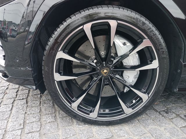 Lamborghini URUS 2019-02 3807-6