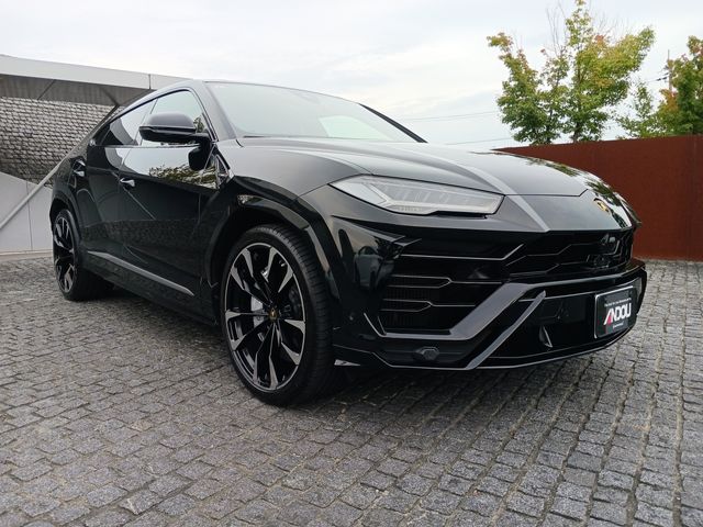 Lamborghini URUS 2019-02 3807-2