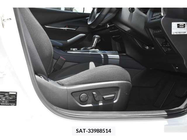 Mazda CX-30 2019-10 337711-11