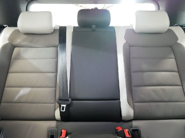 VolksWagen T-ROC 2021-09 182995-16