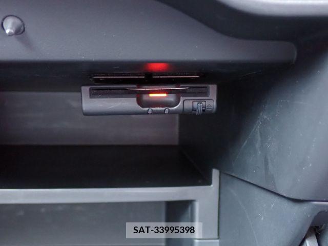 Nissan NOTE 2019-04 302444-6