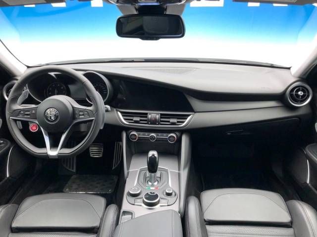 ALFA ROMEO Giulia 2019-01 19482-1
