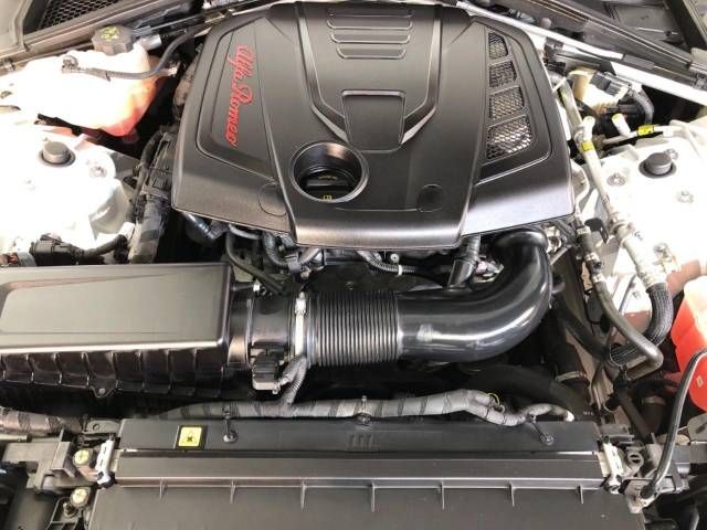 ALFA ROMEO Giulia 2019-01 19482-19