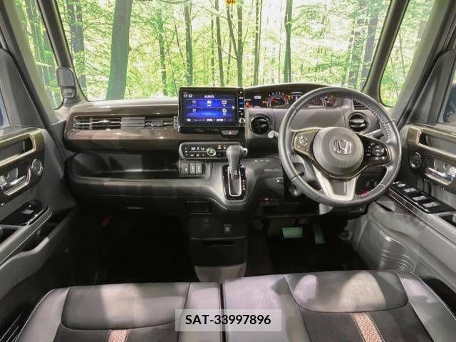 Honda N BOX CUSTOM 2019-10 364972-1