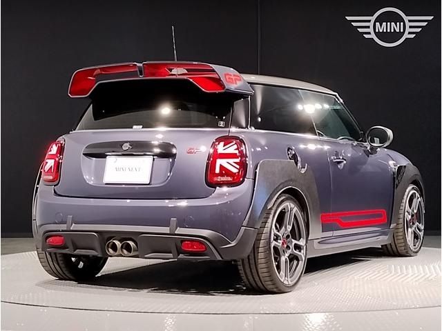 Bmw MINI 2020-09 5862-2