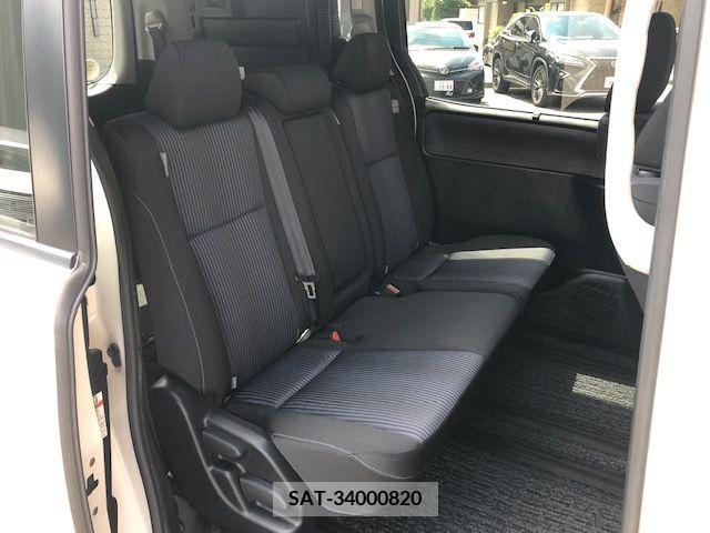 Toyota NOAH 2014-03 392811-9