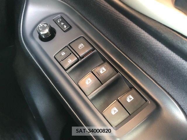 Toyota NOAH 2014-03 392811-21