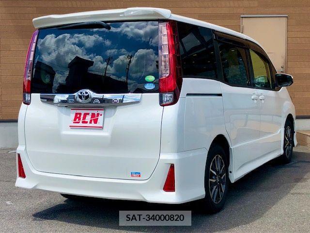 Toyota NOAH 2014-03 392811-2