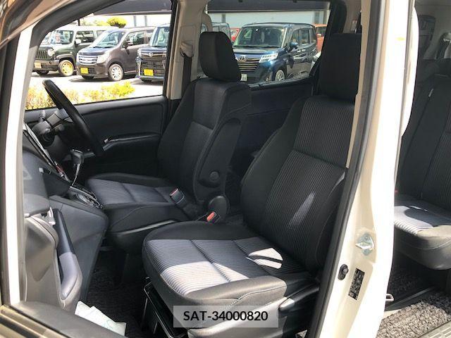 Toyota NOAH 2014-03 392811-18