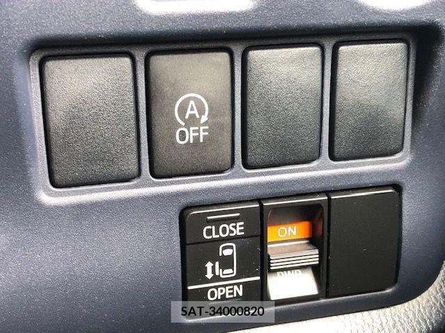 Toyota NOAH 2014-03 392811-11