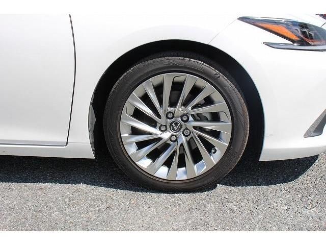 Lexus ES 2019-02 15898-11