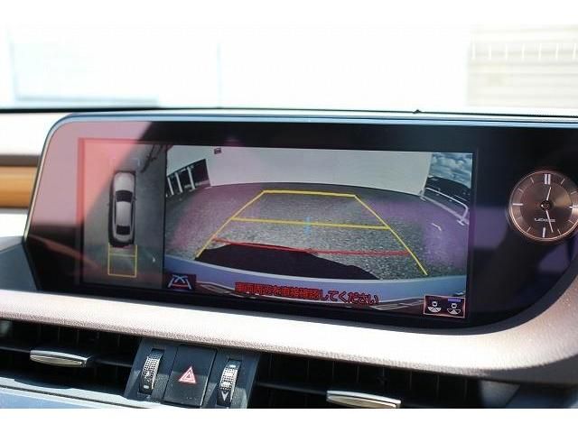 Lexus ES 2019-02 15898-2